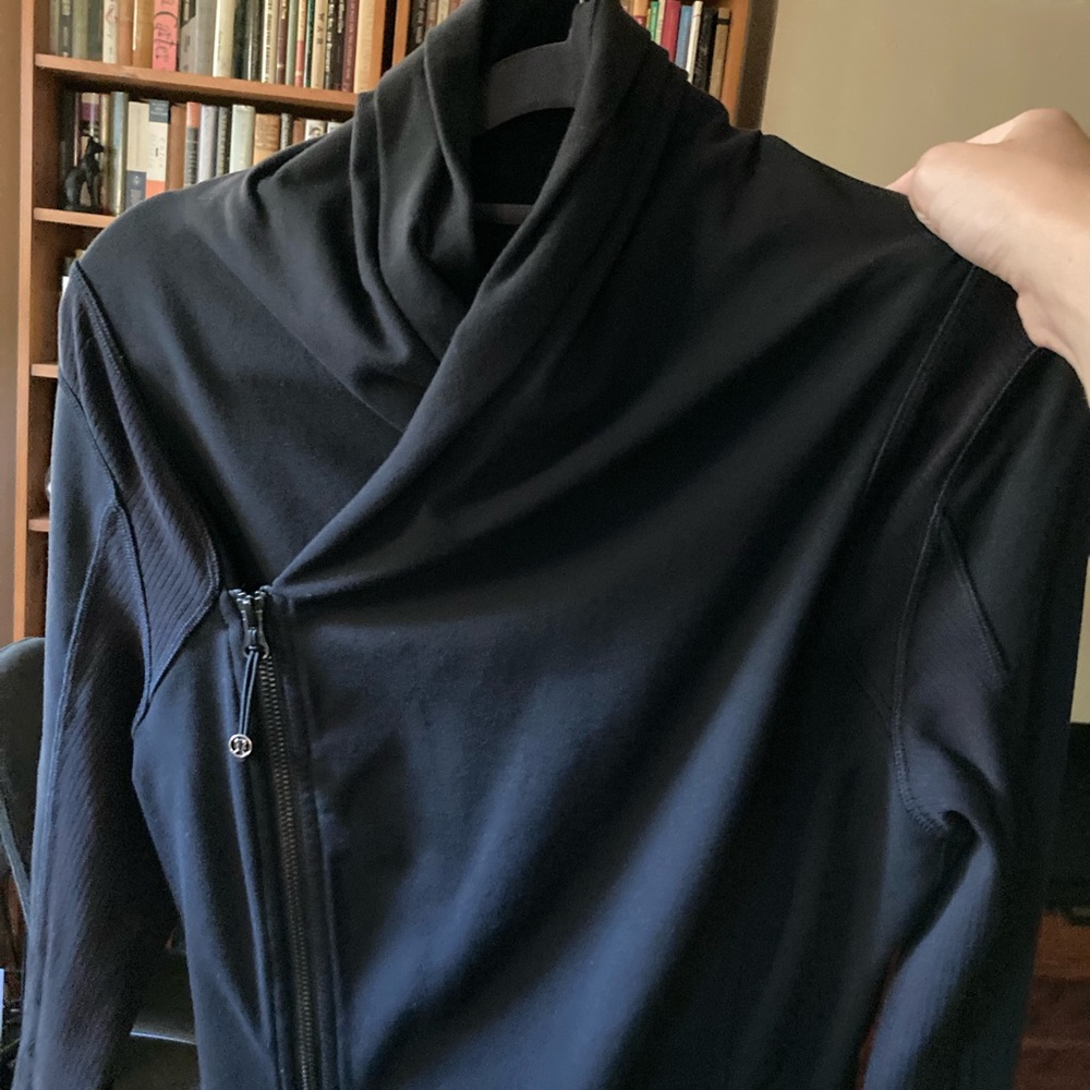 Lululemon Bhakti Yoga Jacket — Black — Size 6